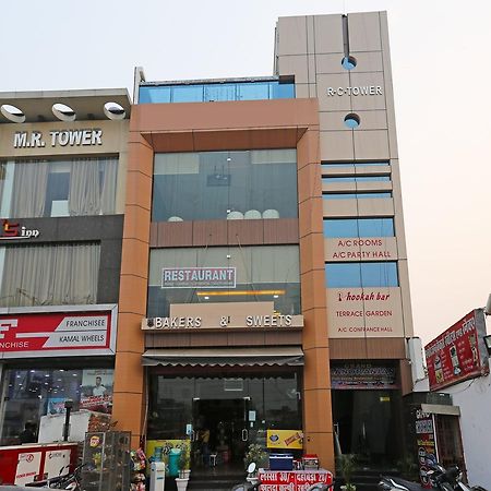 Oyo 10360 Hotel Grand Manoranjan Gorakhpur Exterior foto