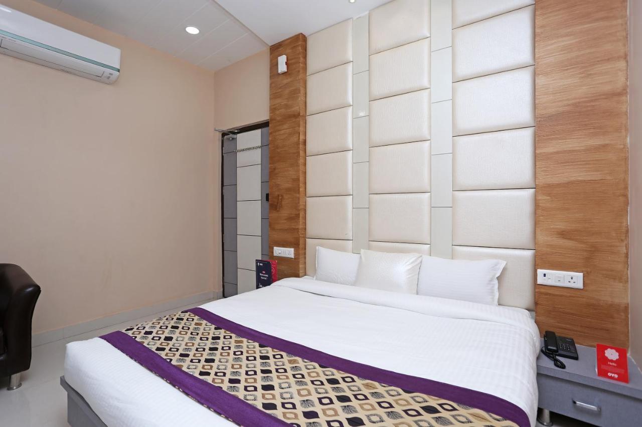 Oyo 10360 Hotel Grand Manoranjan Gorakhpur Exterior foto